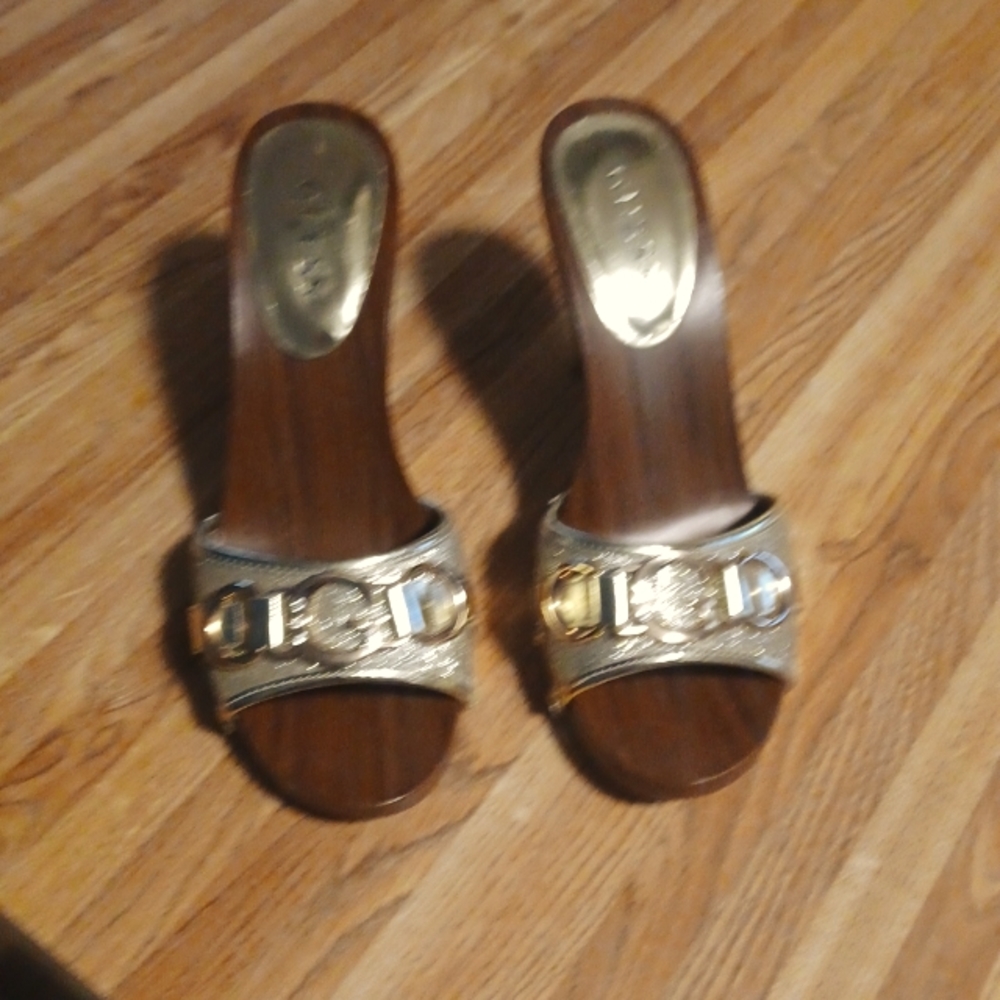 Guess gold and wood mule